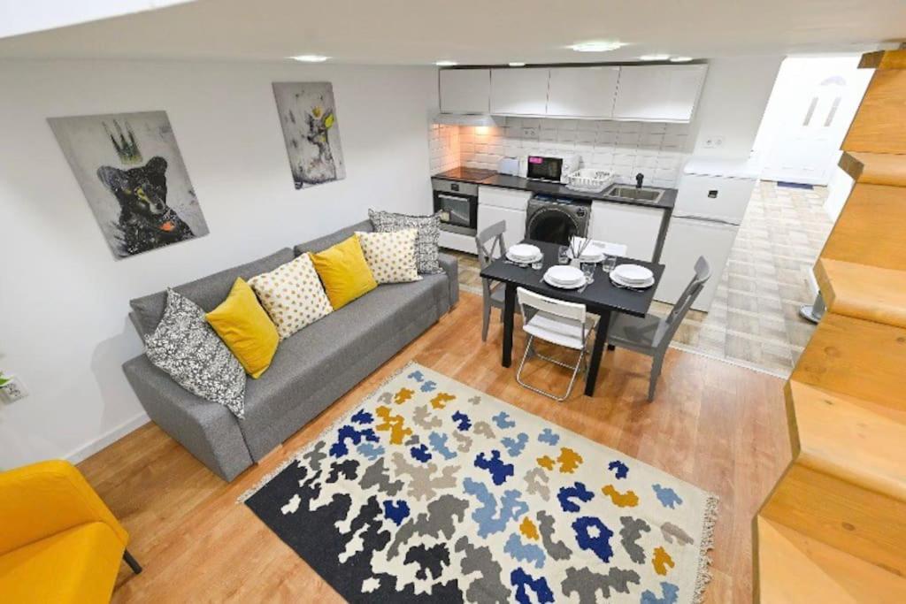 2 Bedroom Flat In Damjanich Str., Hirsch Βουδαπέστη Εξωτερικό φωτογραφία